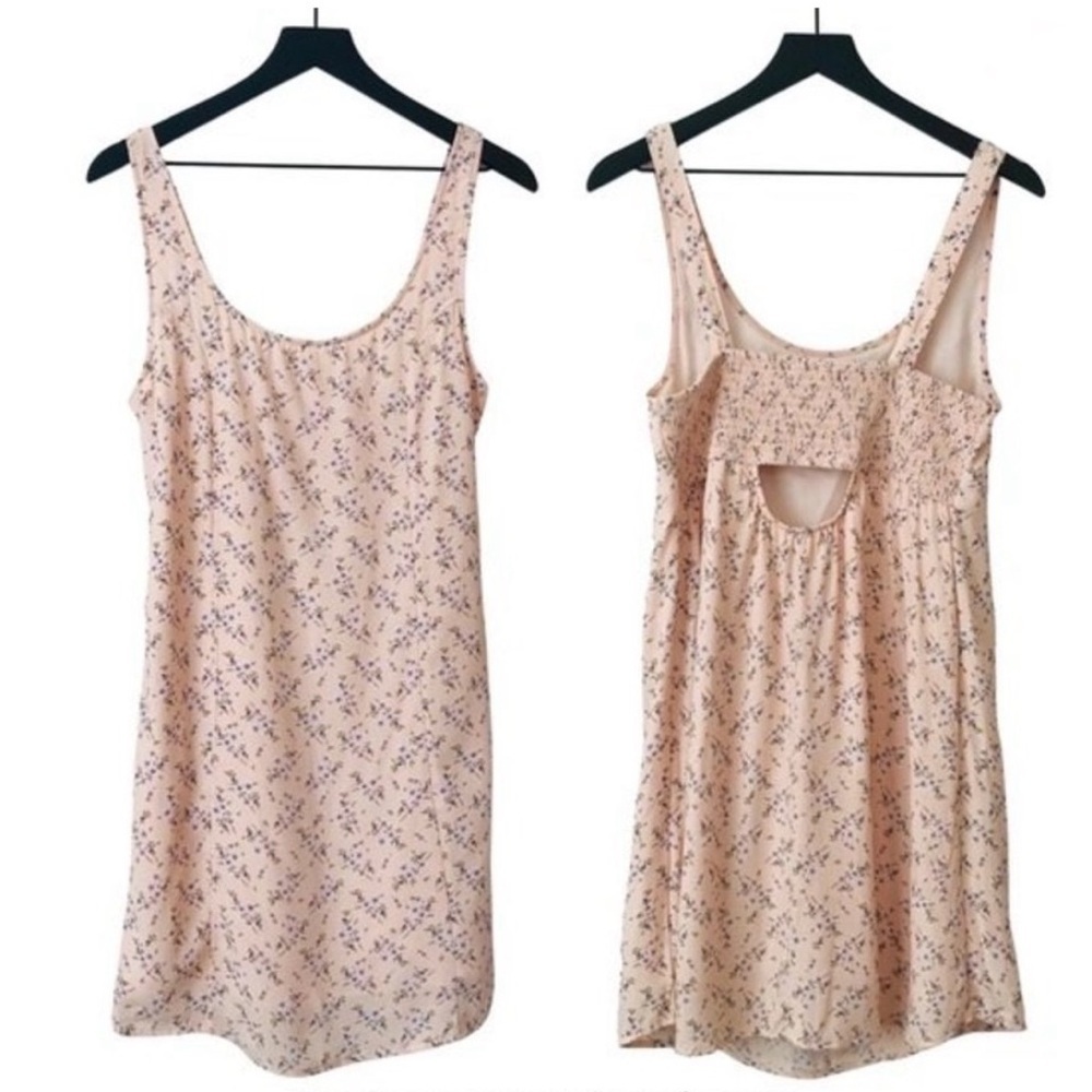 American Eagle Women’s Light Pink Floral Print Mini Peek a Boo Back Size M